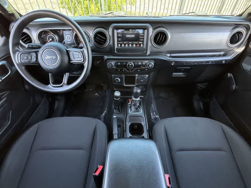 Thumbnail: 2022 Jeep Wrangler - 14