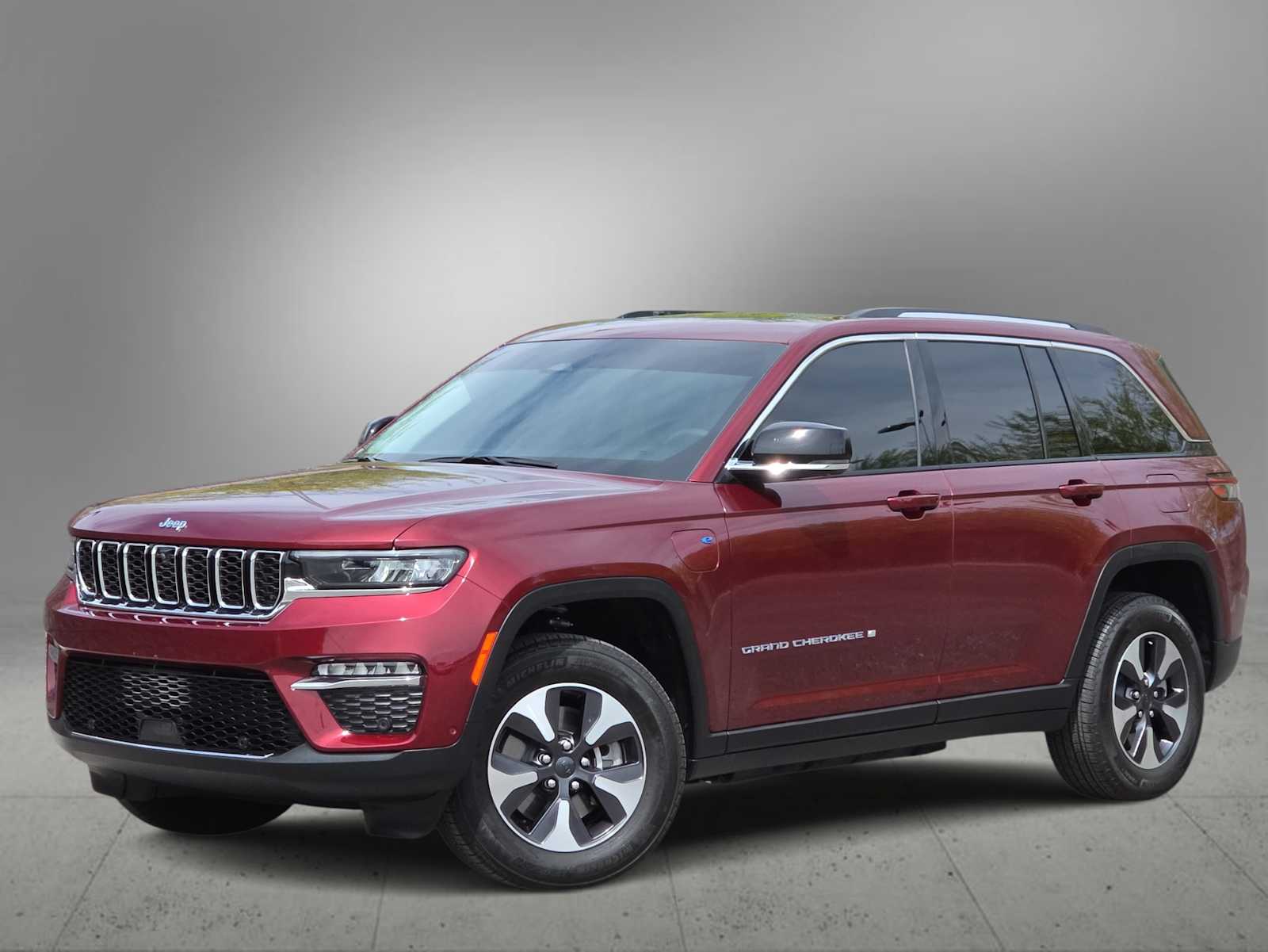 Thumbnail: 2023 Jeep Grand Cherokee - 1