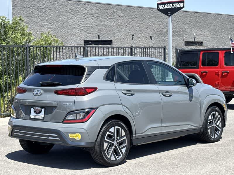 Thumbnail: 2022 Hyundai Kona - 8