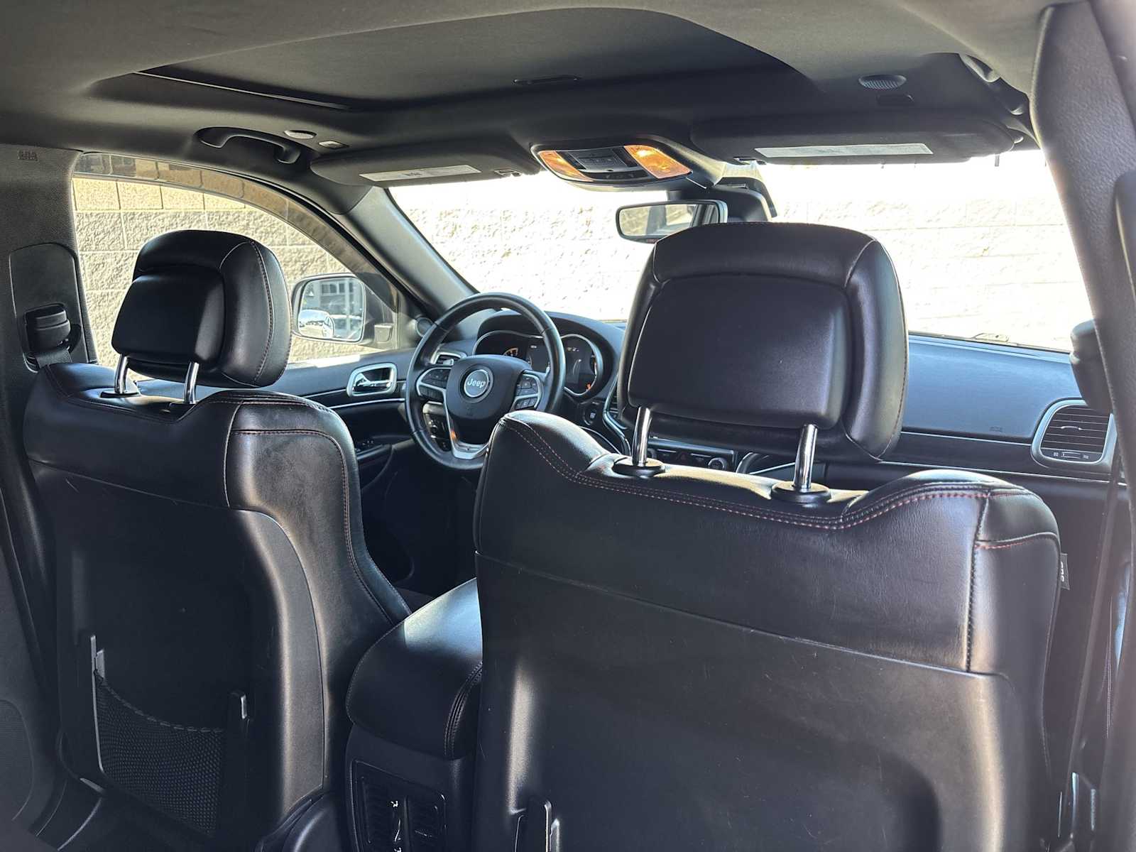 Thumbnail: 2018 Jeep Grand Cherokee - 16