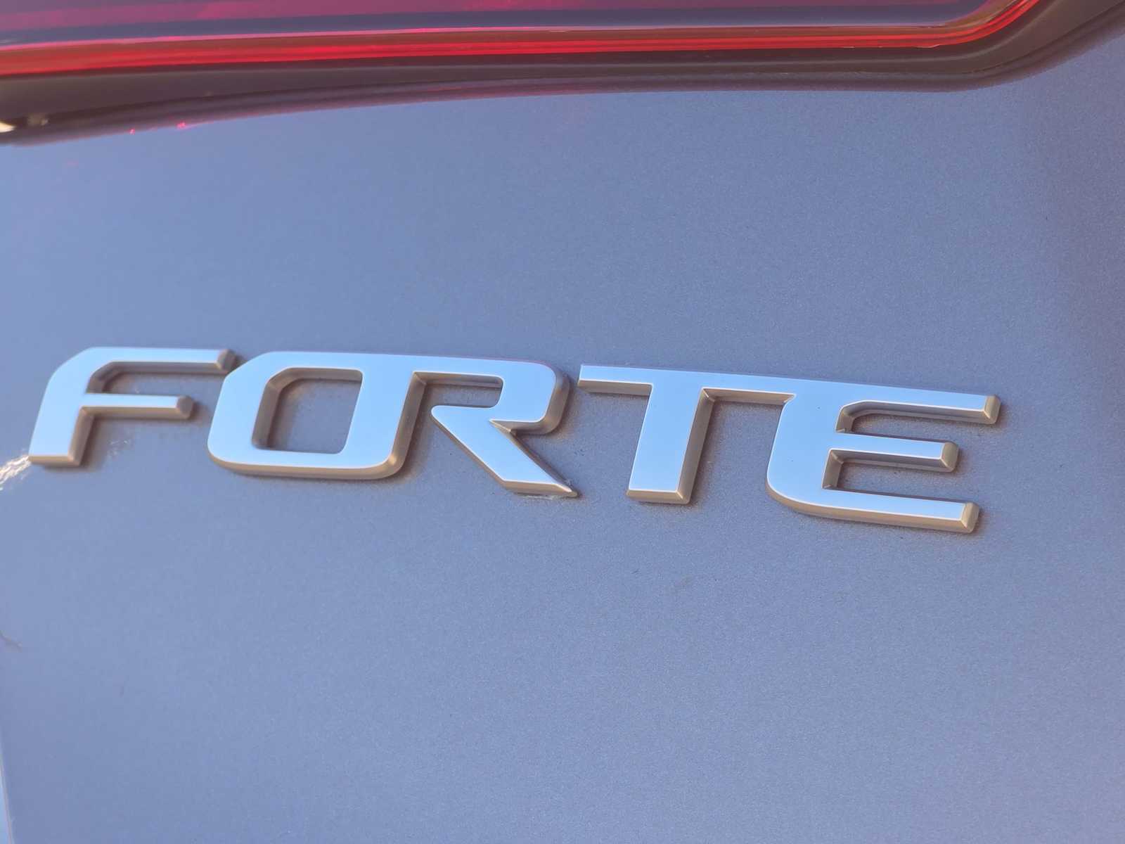 Thumbnail: 2024 Kia Forte - 11