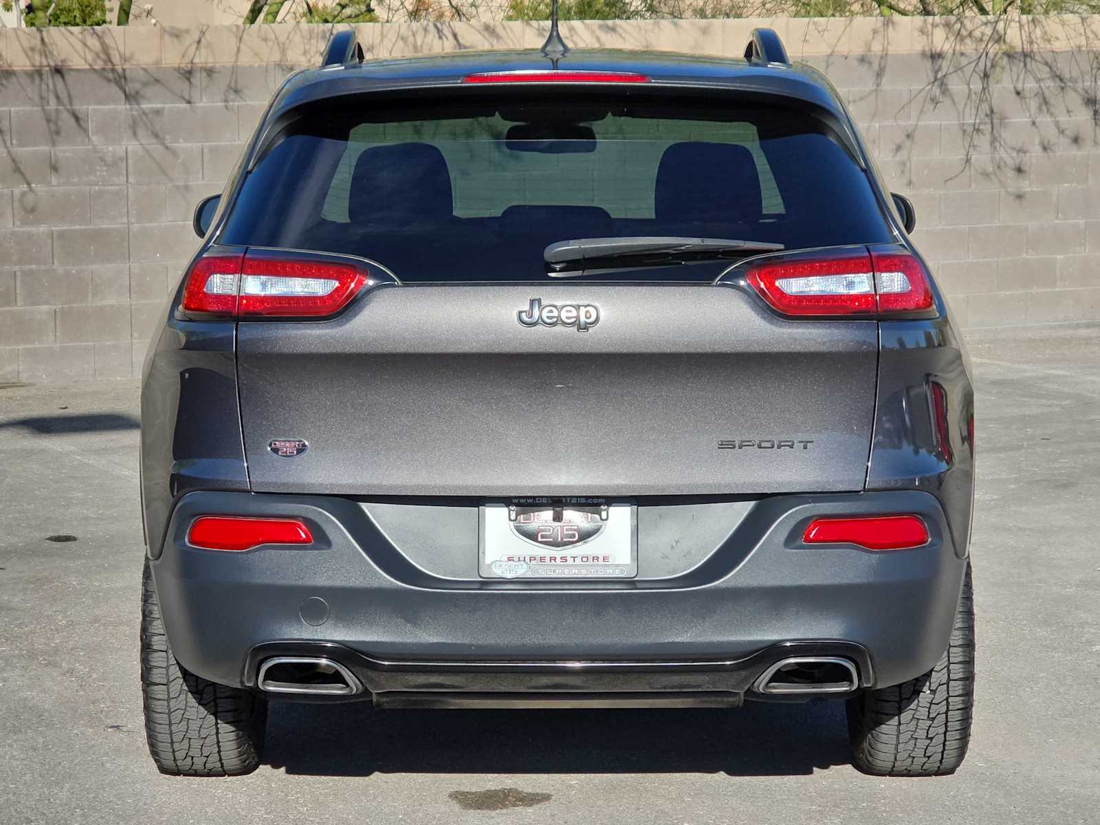 Thumbnail: 2017 Jeep Cherokee - 8