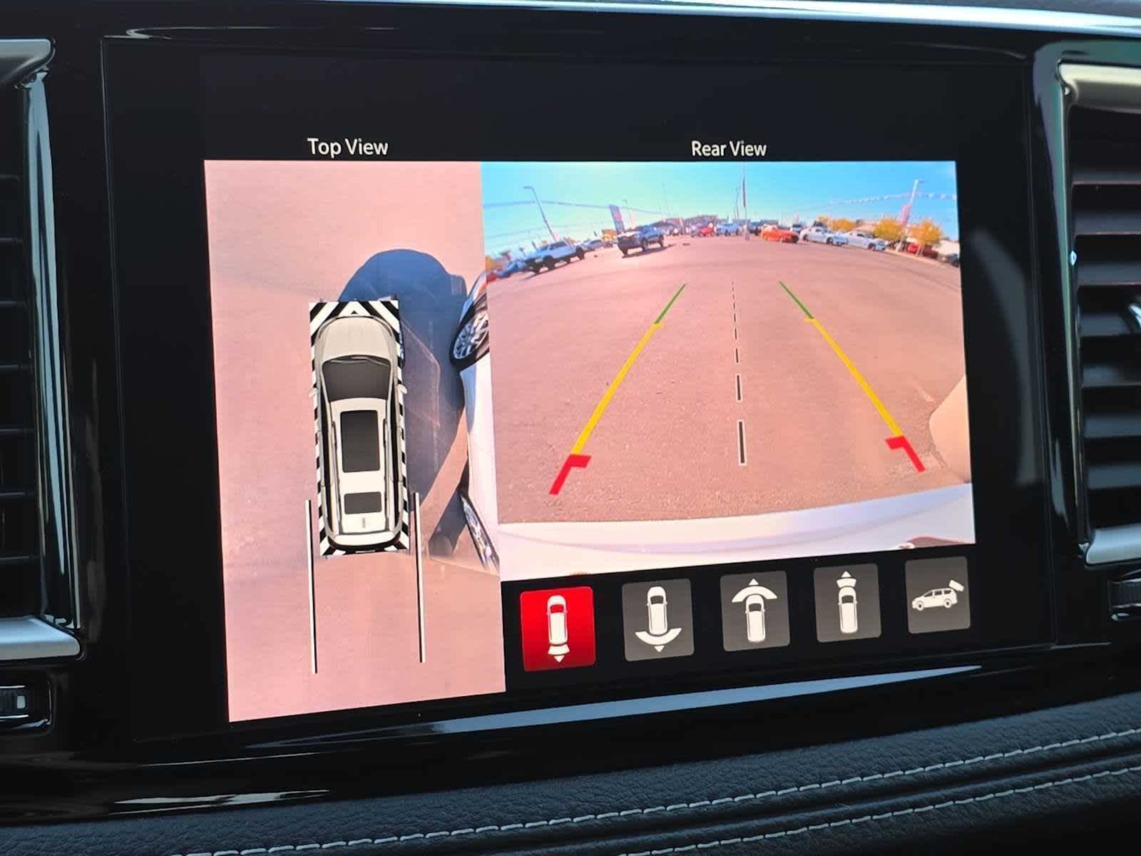 Thumbnail: 2026 Chrysler Pacifica - 33