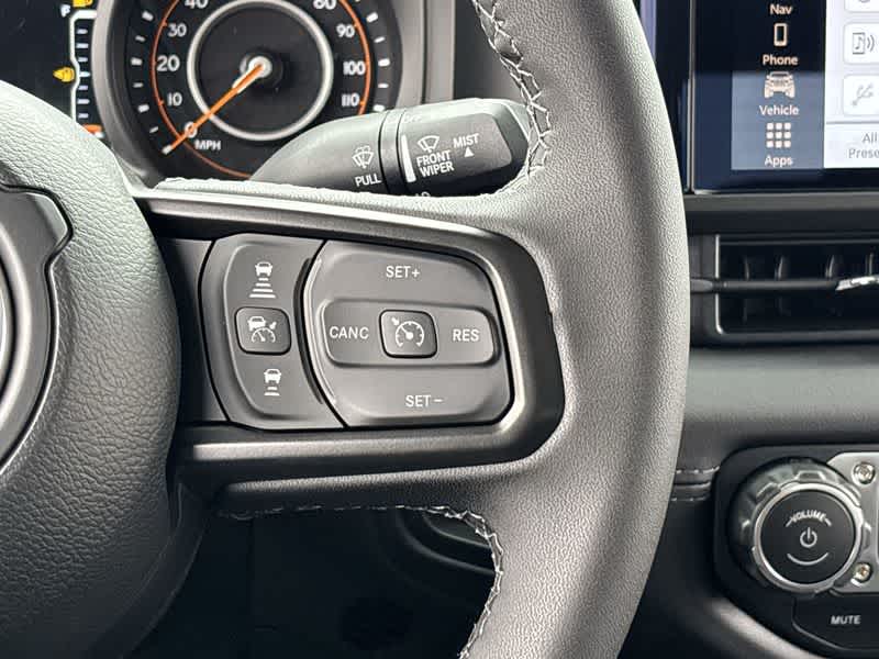 Thumbnail: 2025 Jeep Gladiator - 28