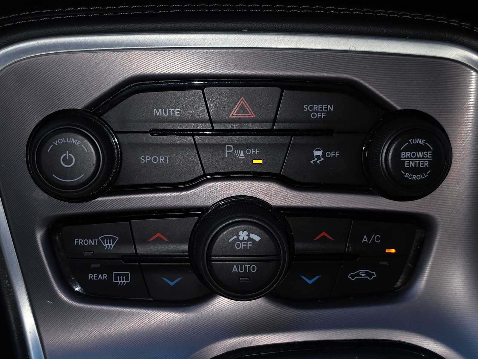 Thumbnail: 2022 Dodge Challenger - 30