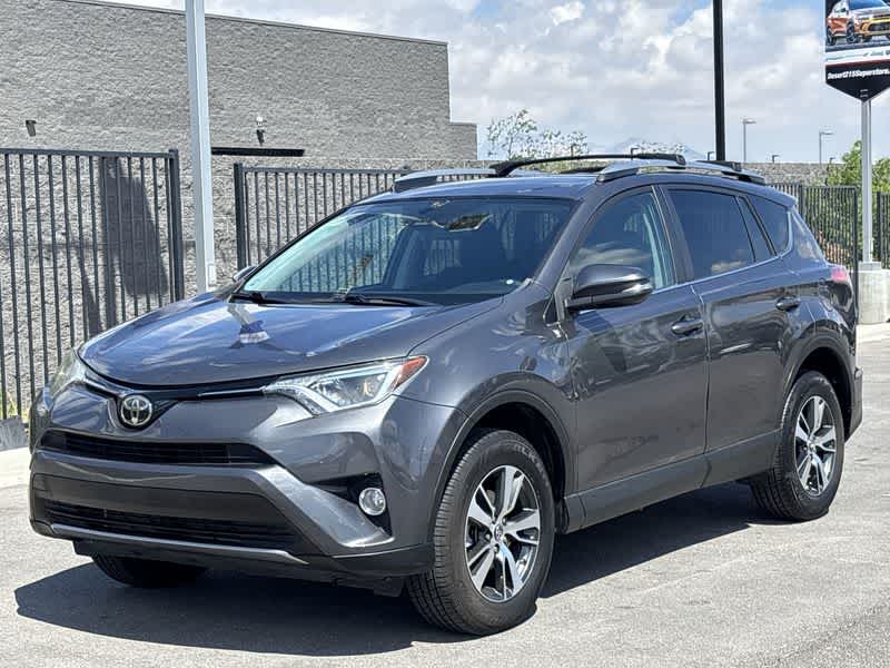 Thumbnail: 2017 Toyota RAV4 - 4
