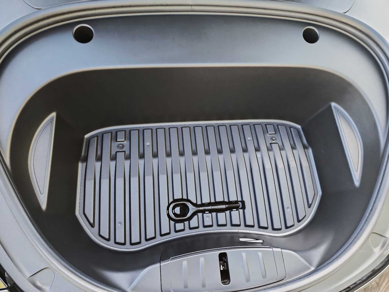 Thumbnail: 2022 Tesla Model 3 - 13