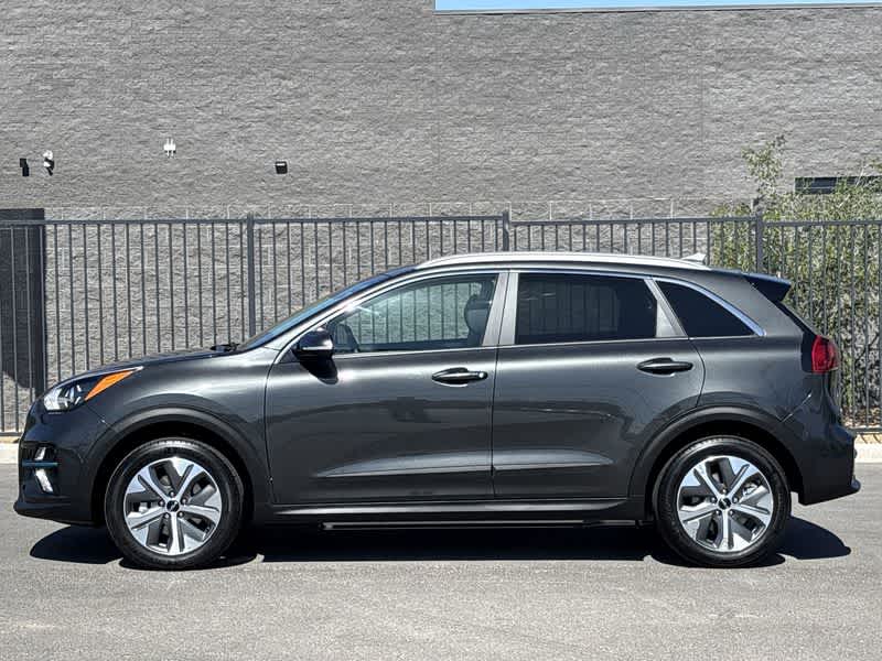 2022 Kia Niro S 5