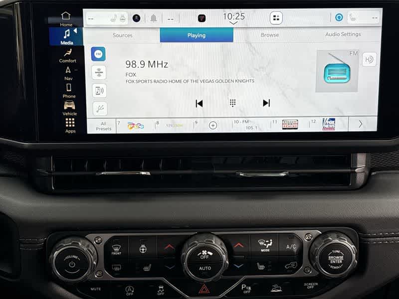 Thumbnail: 2025 Jeep Gladiator - 18