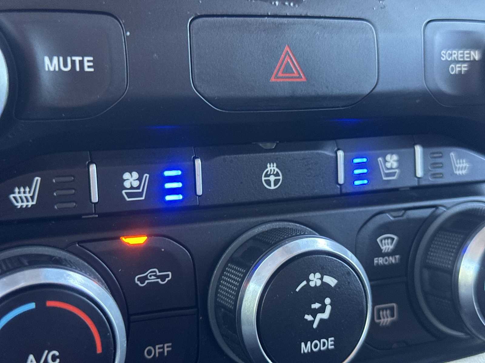 Thumbnail: 2019 RAM 1500 - 26