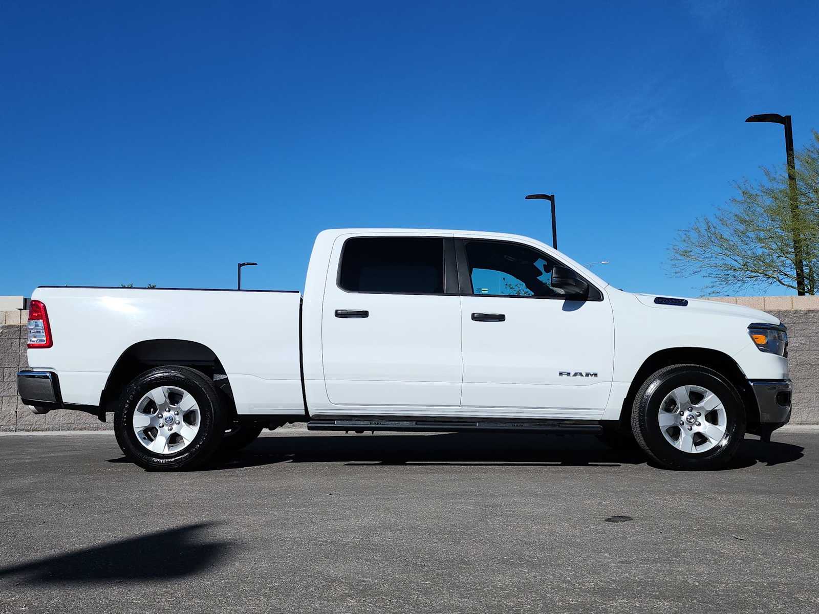 Thumbnail: 2024 RAM 1500 - 10