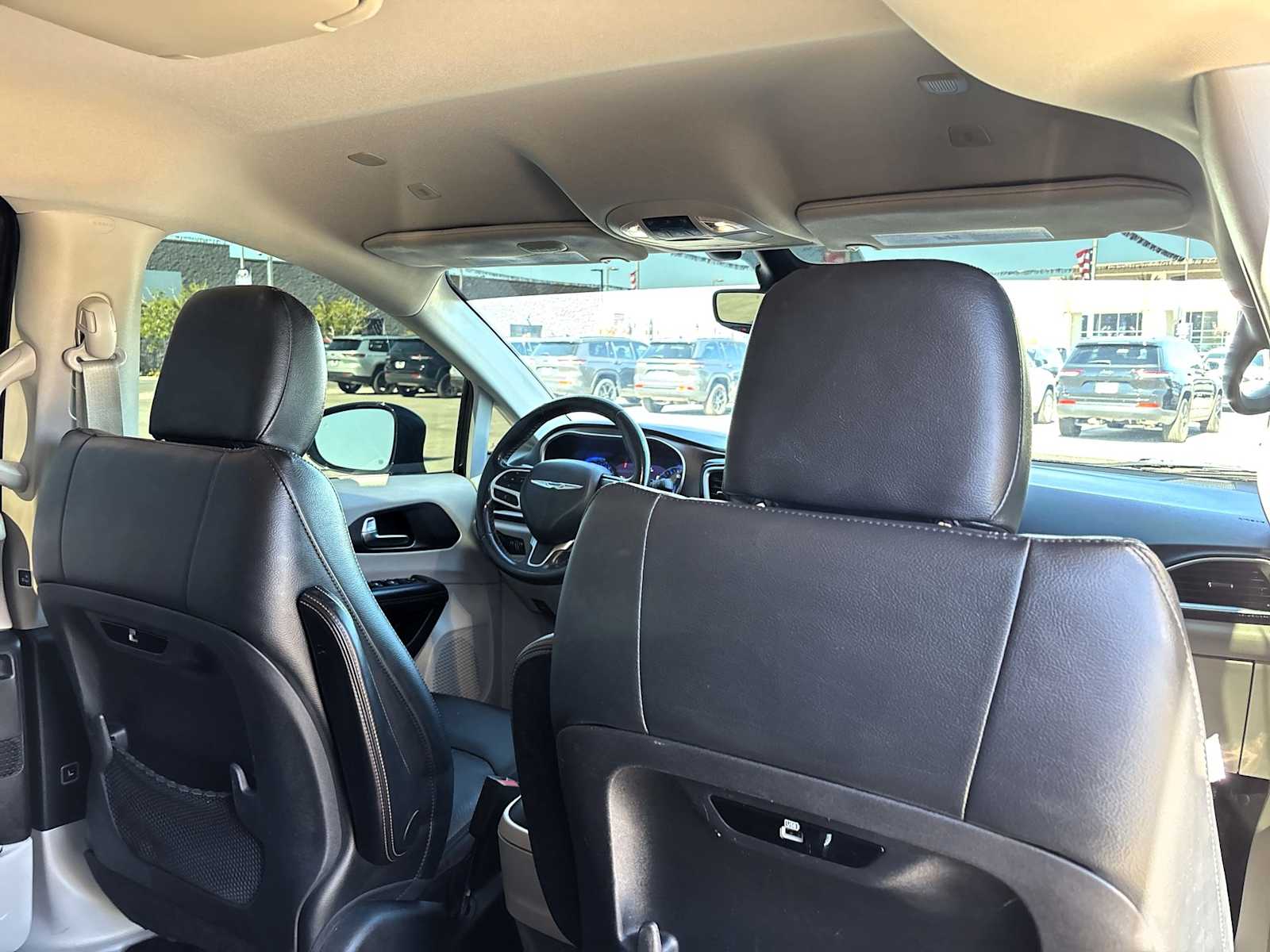 Thumbnail: 2019 Chrysler Pacifica - 16