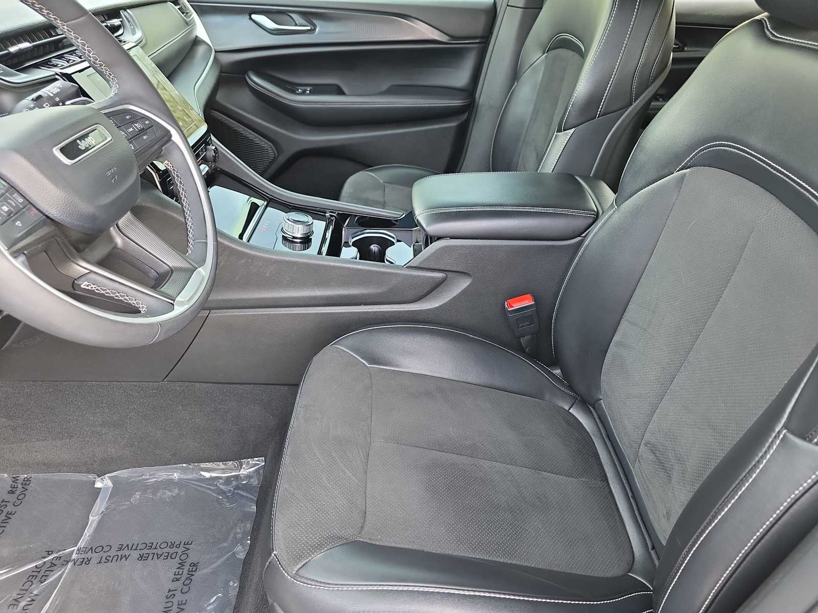 Thumbnail: 2023 Jeep Grand Cherokee L - 14