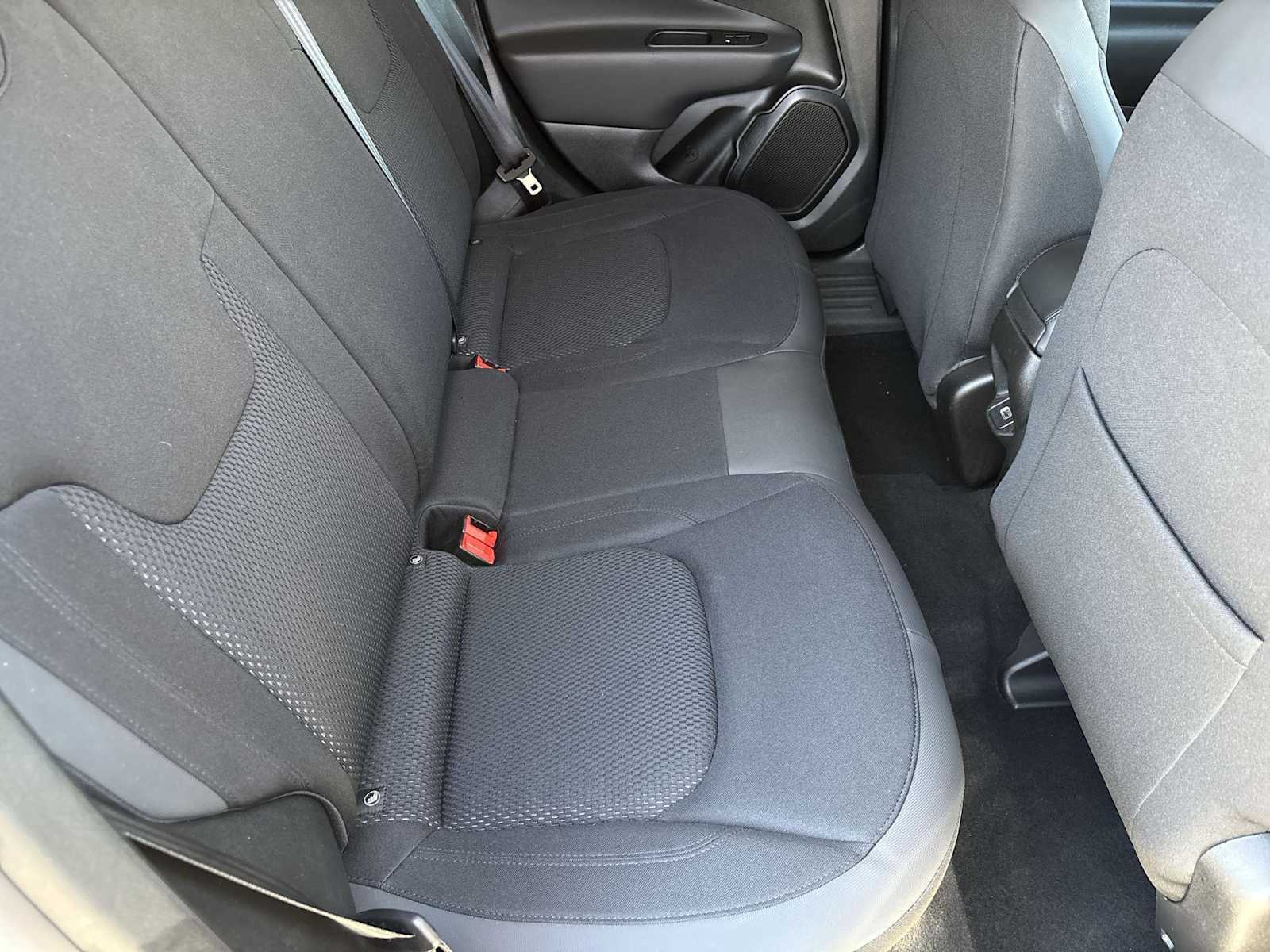 Thumbnail: 2020 Jeep Renegade - 17