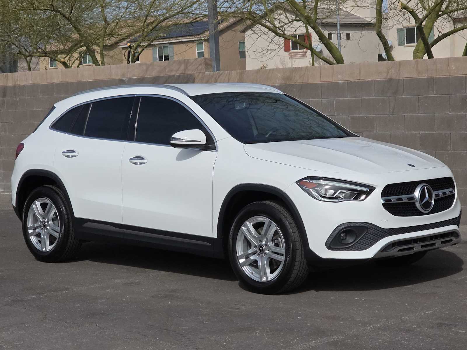 Thumbnail: 2021 Mercedes-Benz GLA - 3