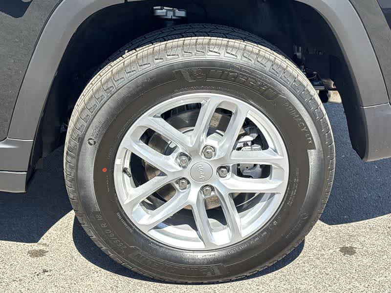 Thumbnail: 2025 Jeep Grand Cherokee - 12