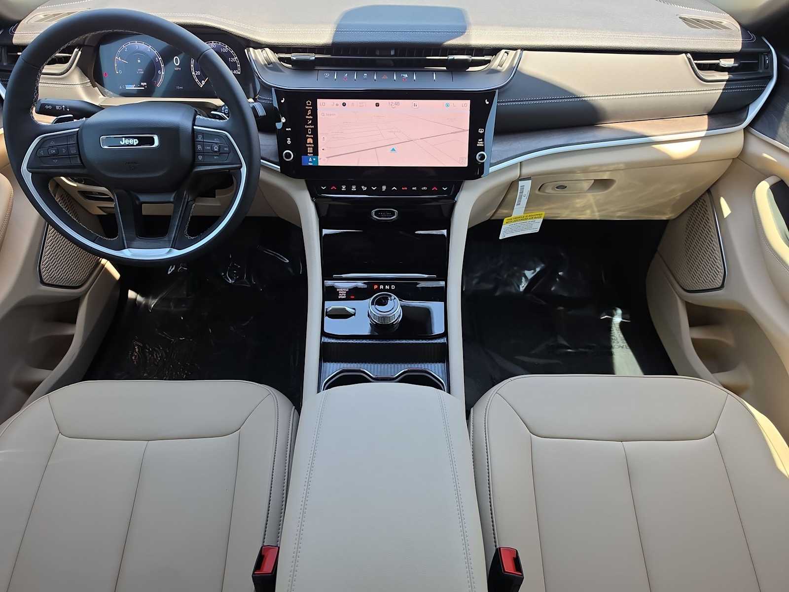Thumbnail: 2026 Jeep Grand Cherokee - 14