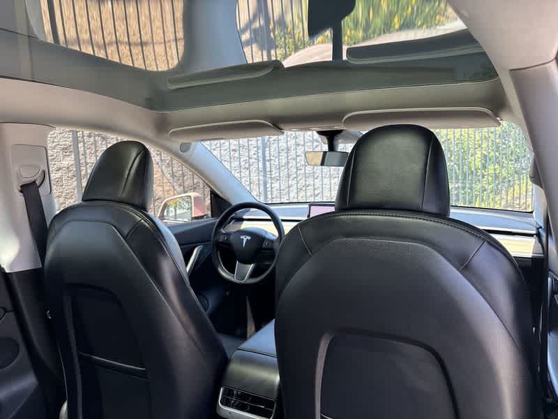 Thumbnail: 2021 Tesla Model Y - 16