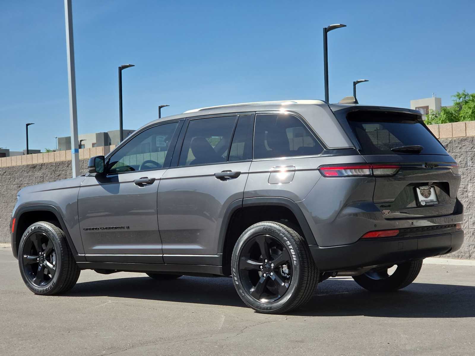 Thumbnail: 2023 Jeep Grand Cherokee - 7