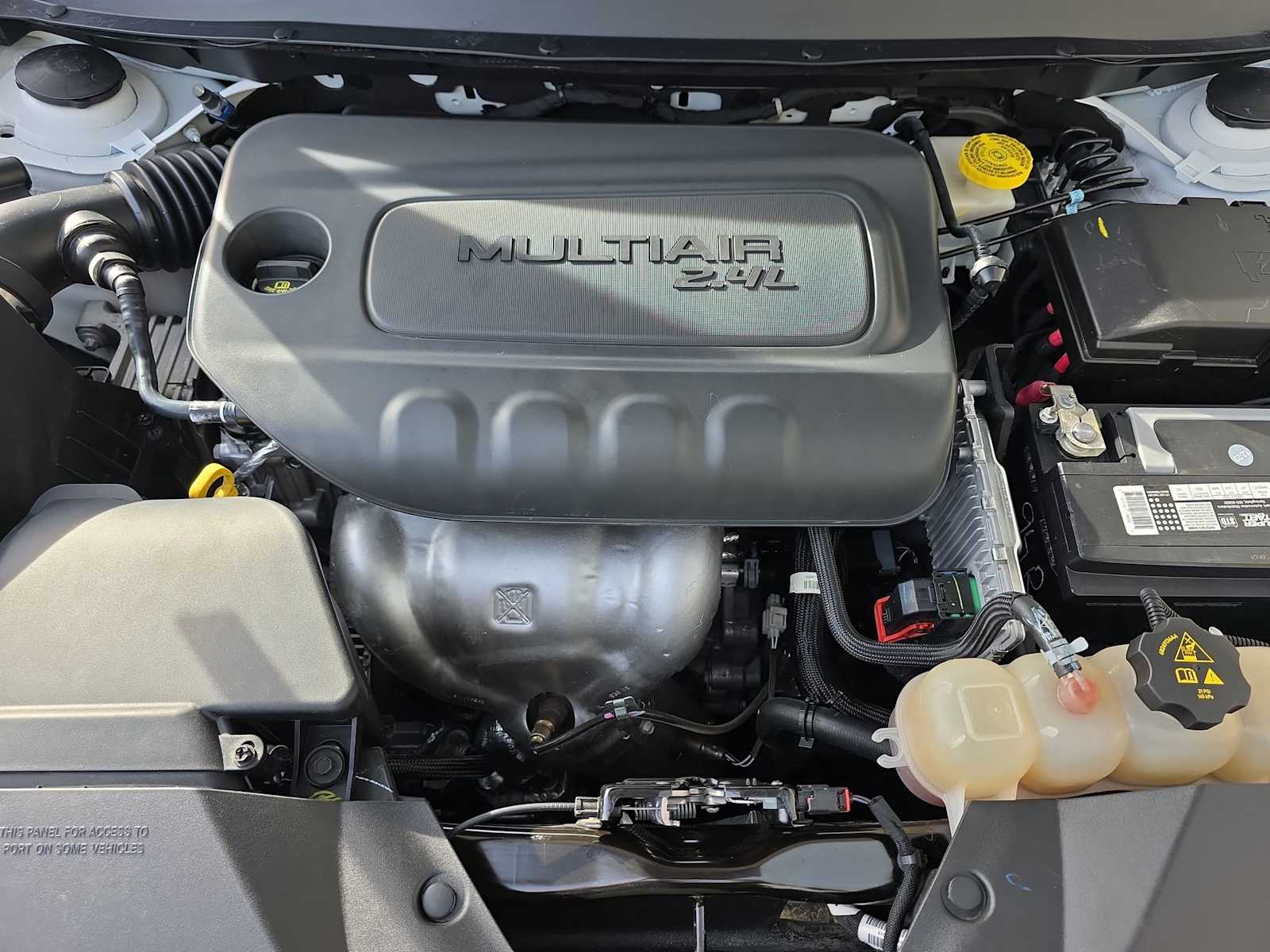 Thumbnail: 2019 Jeep Cherokee - 13