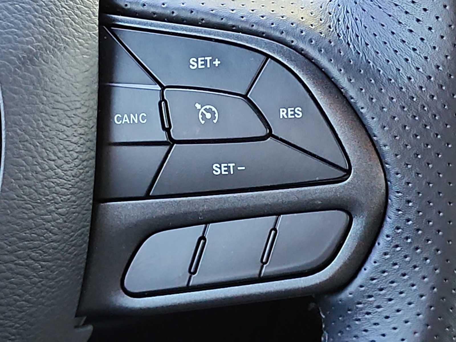 Thumbnail: 2025 Dodge Durango - 28