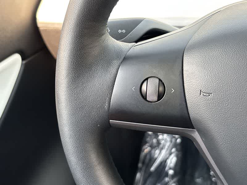 Thumbnail: 2021 Tesla Model Y - 29