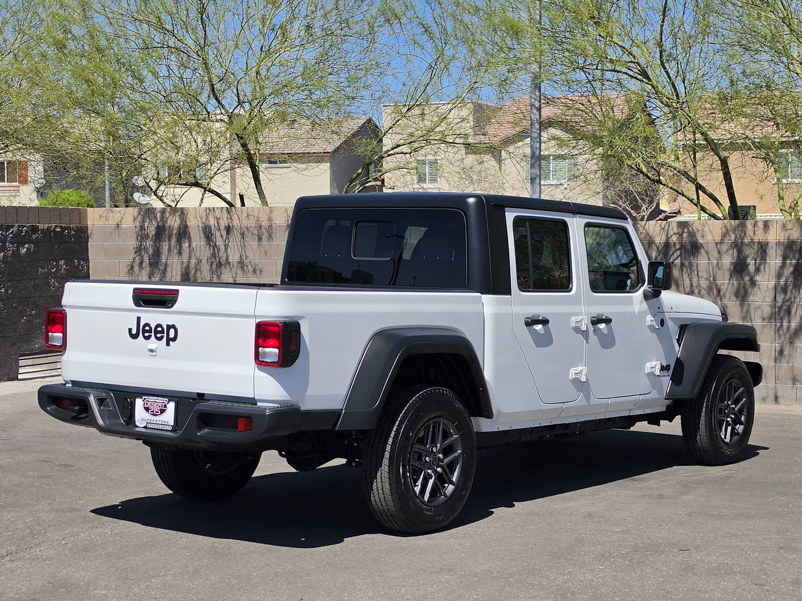 Thumbnail: 2025 Jeep Gladiator - 9
