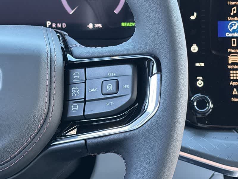 Thumbnail: 2025 Jeep Wagoneer S - 28