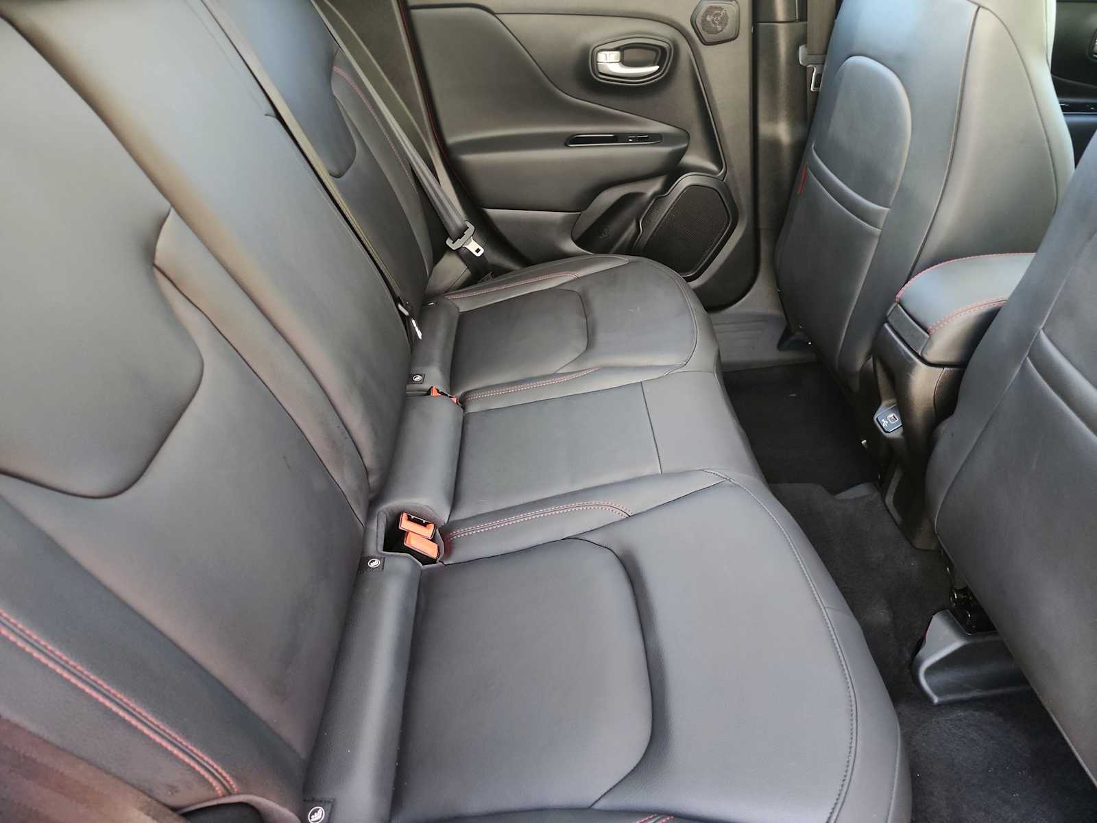 Thumbnail: 2023 Jeep Renegade - 17