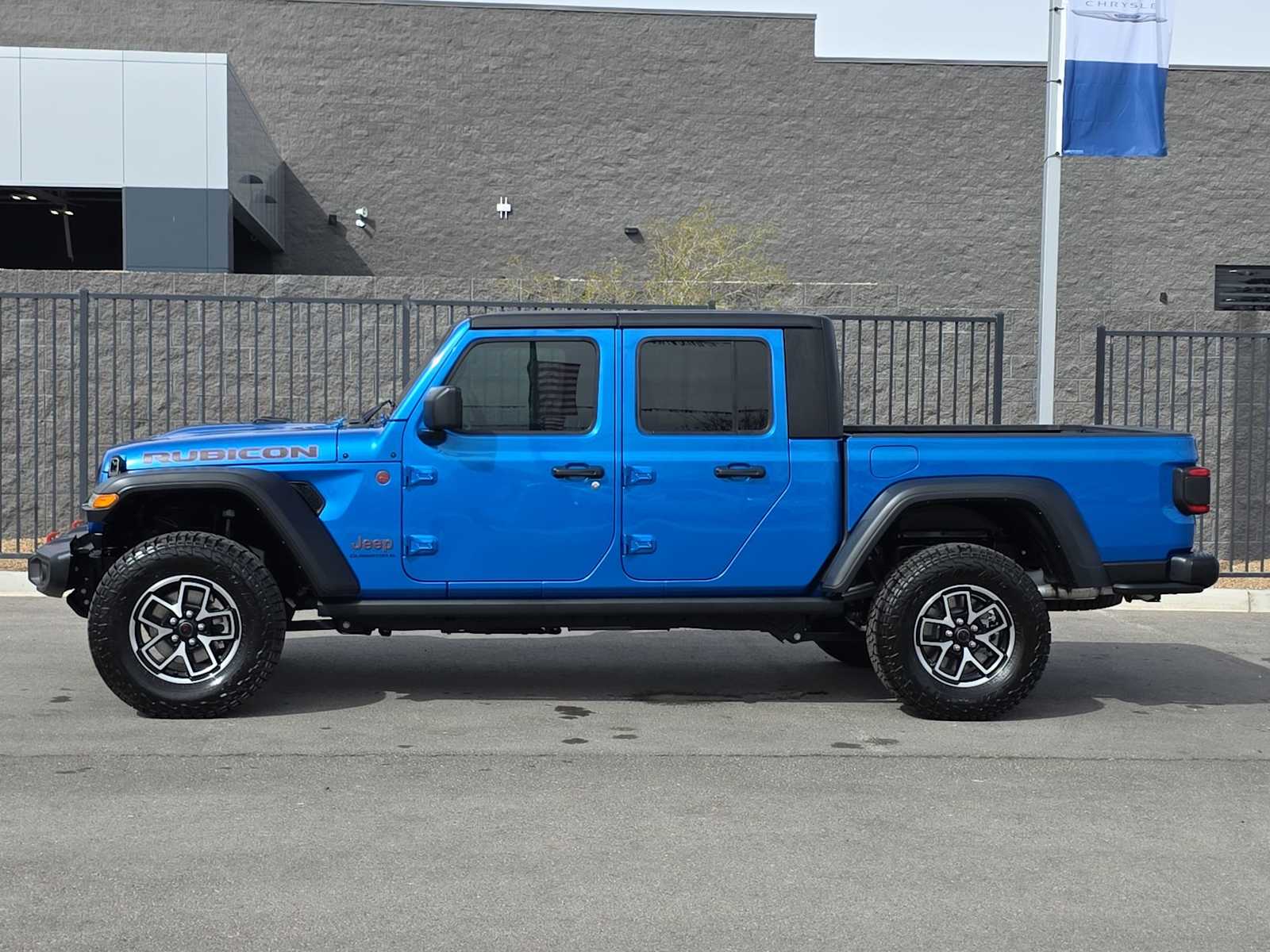 Thumbnail: 2024 Jeep Gladiator - 6
