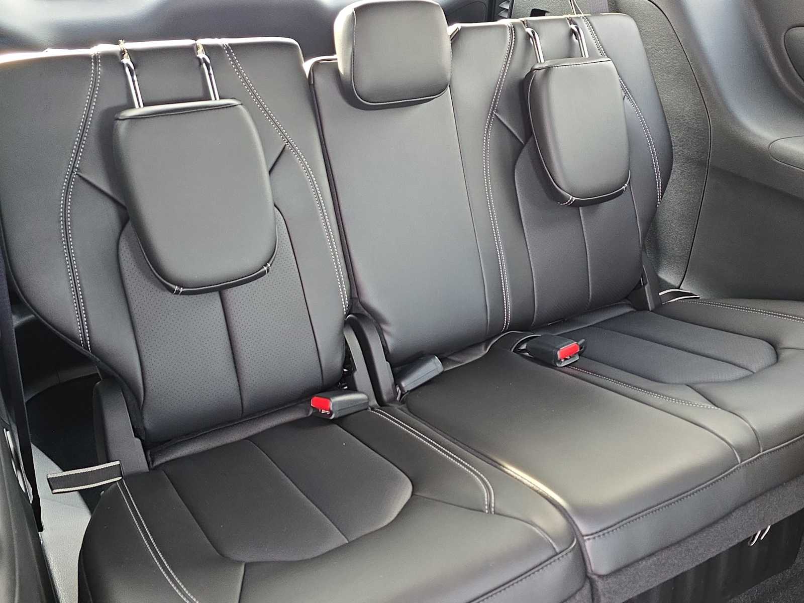 Thumbnail: 2026 Chrysler Pacifica - 29