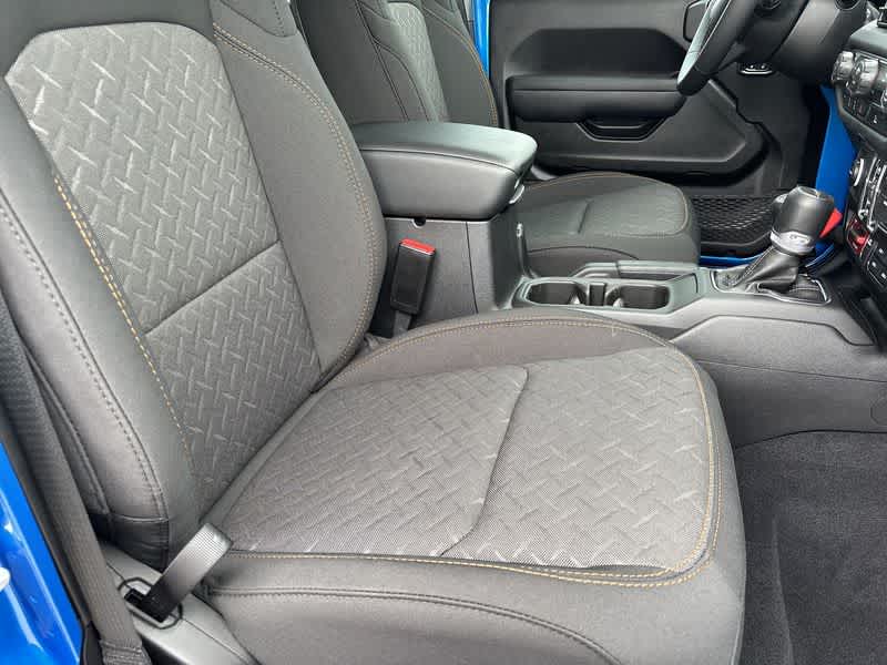 Thumbnail: 2025 Jeep Gladiator - 18