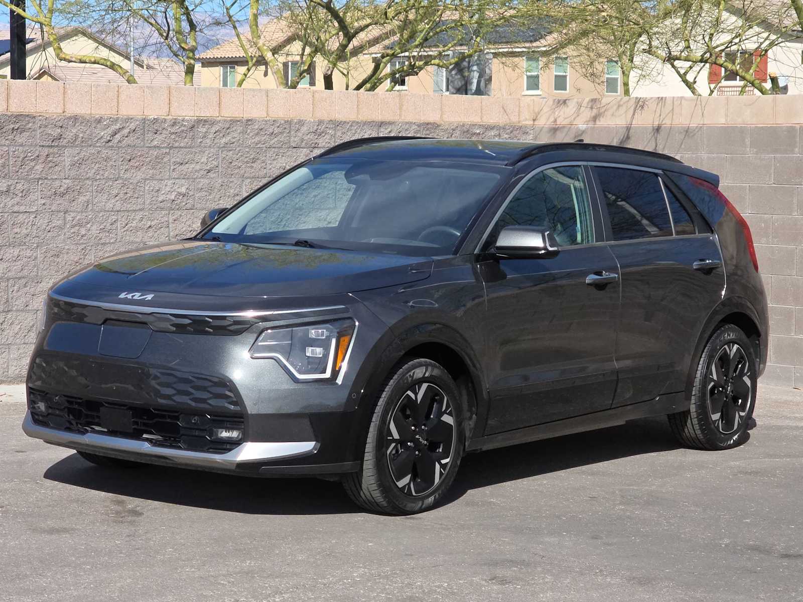 Thumbnail: 2024 Kia Niro - 5