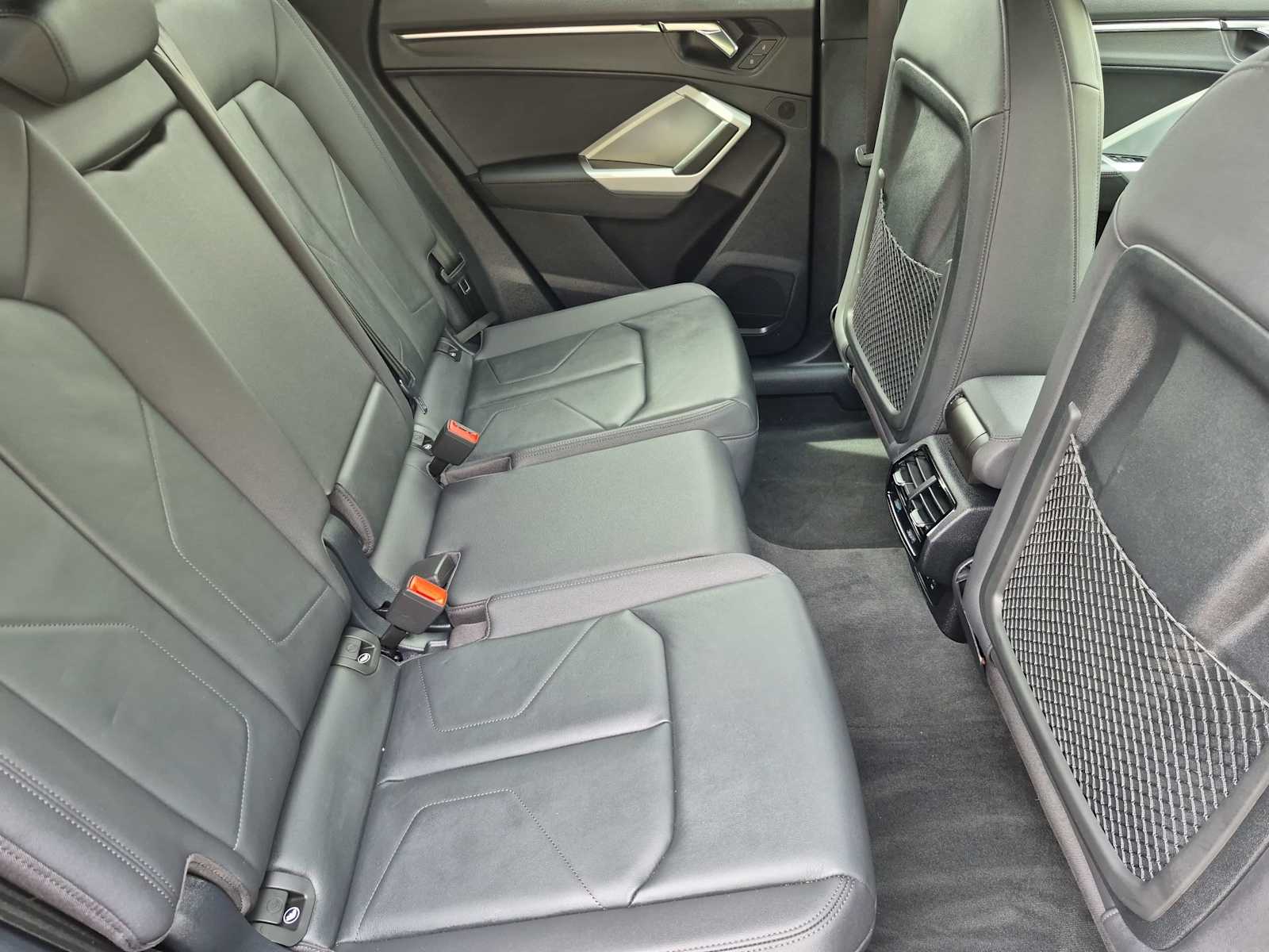 Thumbnail: 2022 Audi Q3 - 17