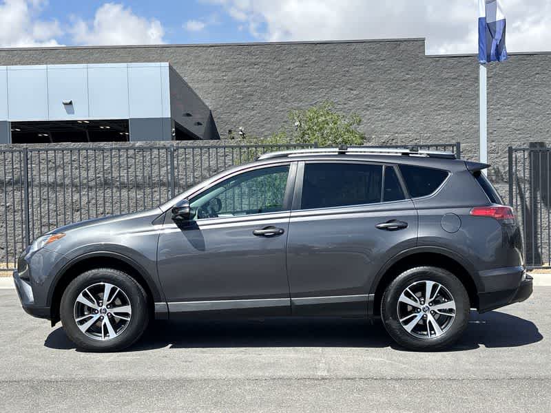 Thumbnail: 2017 Toyota RAV4 - 5