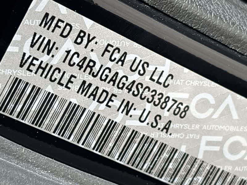 Thumbnail: 2025 Jeep Grand Cherokee - 25