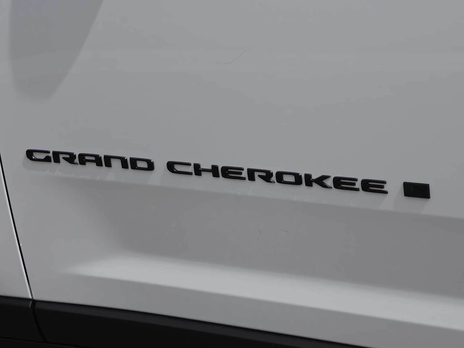 Thumbnail: 2026 Jeep Grand Cherokee - 3