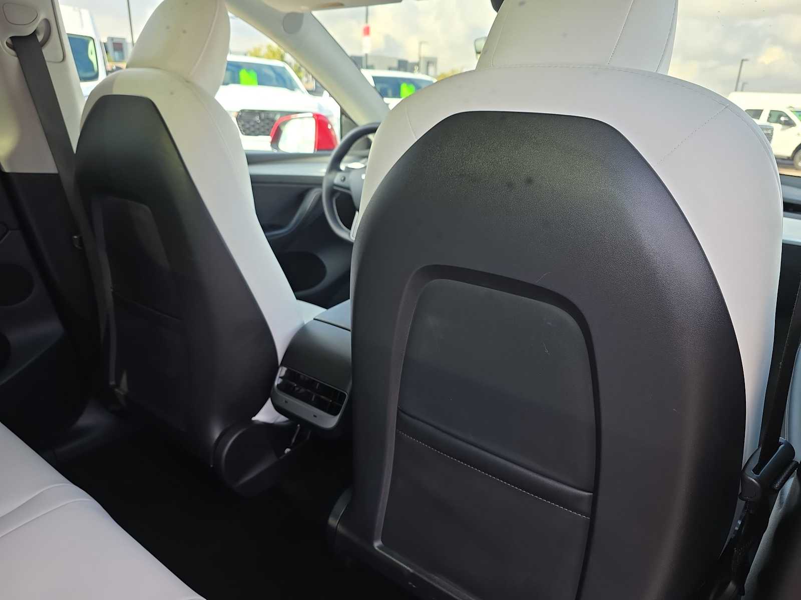 Thumbnail: 2022 Tesla Model Y - 16