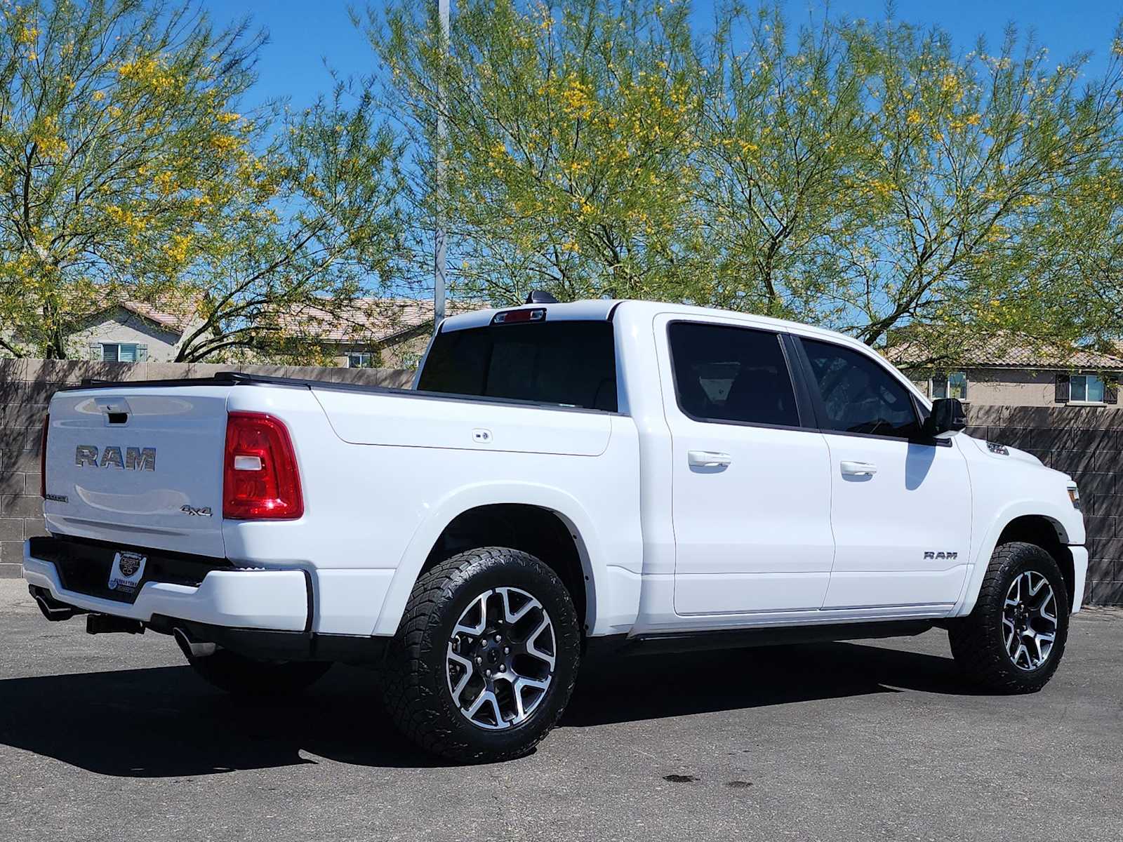 Thumbnail: 2025 RAM 1500 - 9