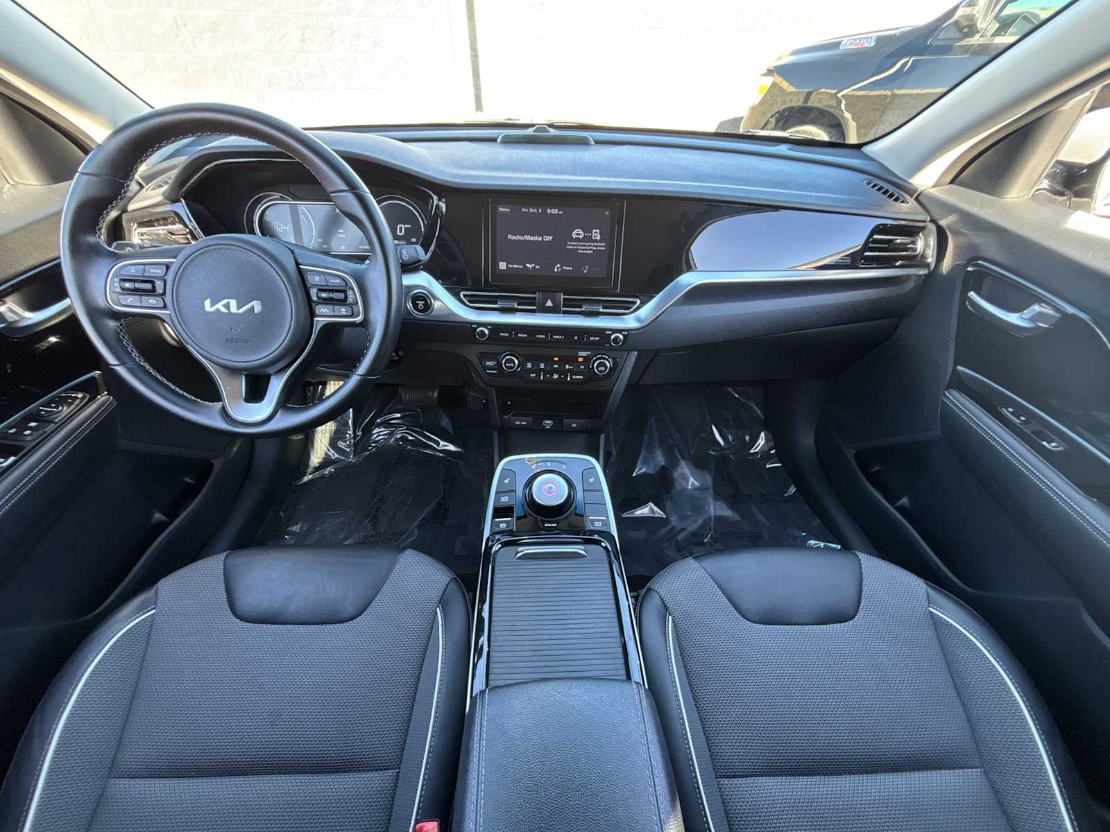 Thumbnail: 2022 Kia Niro - 14