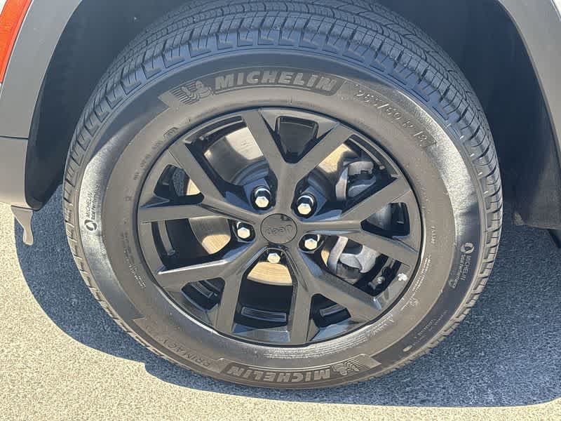 Thumbnail: 2024 Jeep Grand Cherokee L - 12