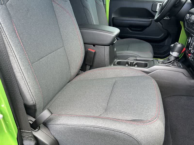 Thumbnail: 2025 Jeep Gladiator - 18