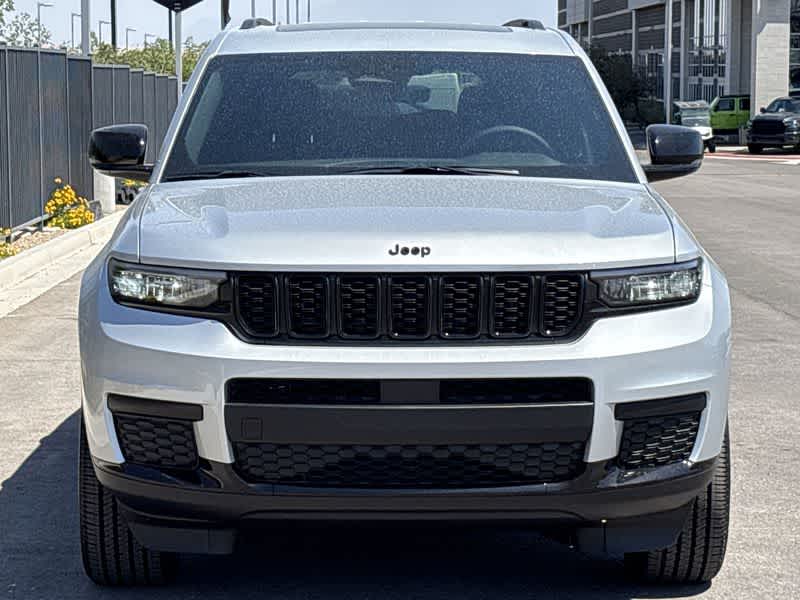 Thumbnail: 2025 Jeep Grand Cherokee L - 3