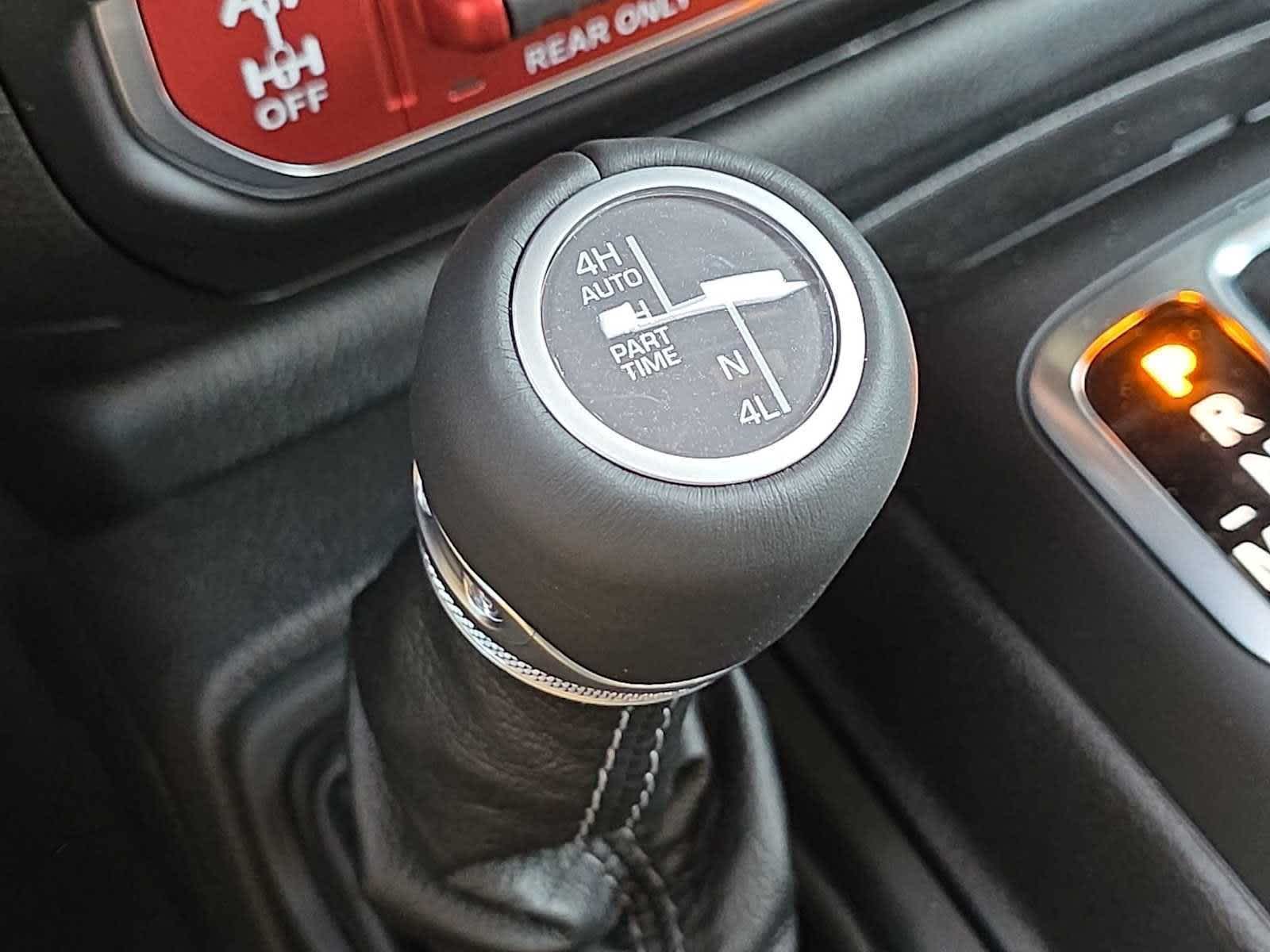 Thumbnail: 2026 Jeep Wrangler - 29