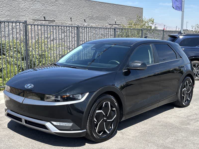 Thumbnail: 2022 Hyundai Ioniq 5 - 4