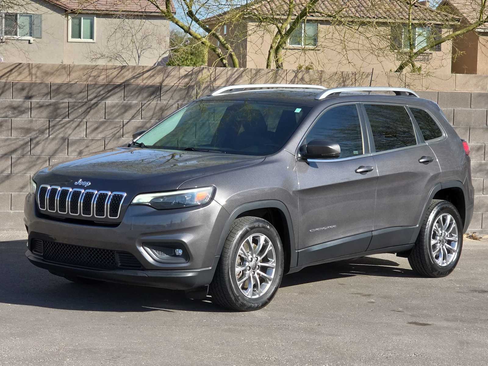 Thumbnail: 2019 Jeep Cherokee - 5