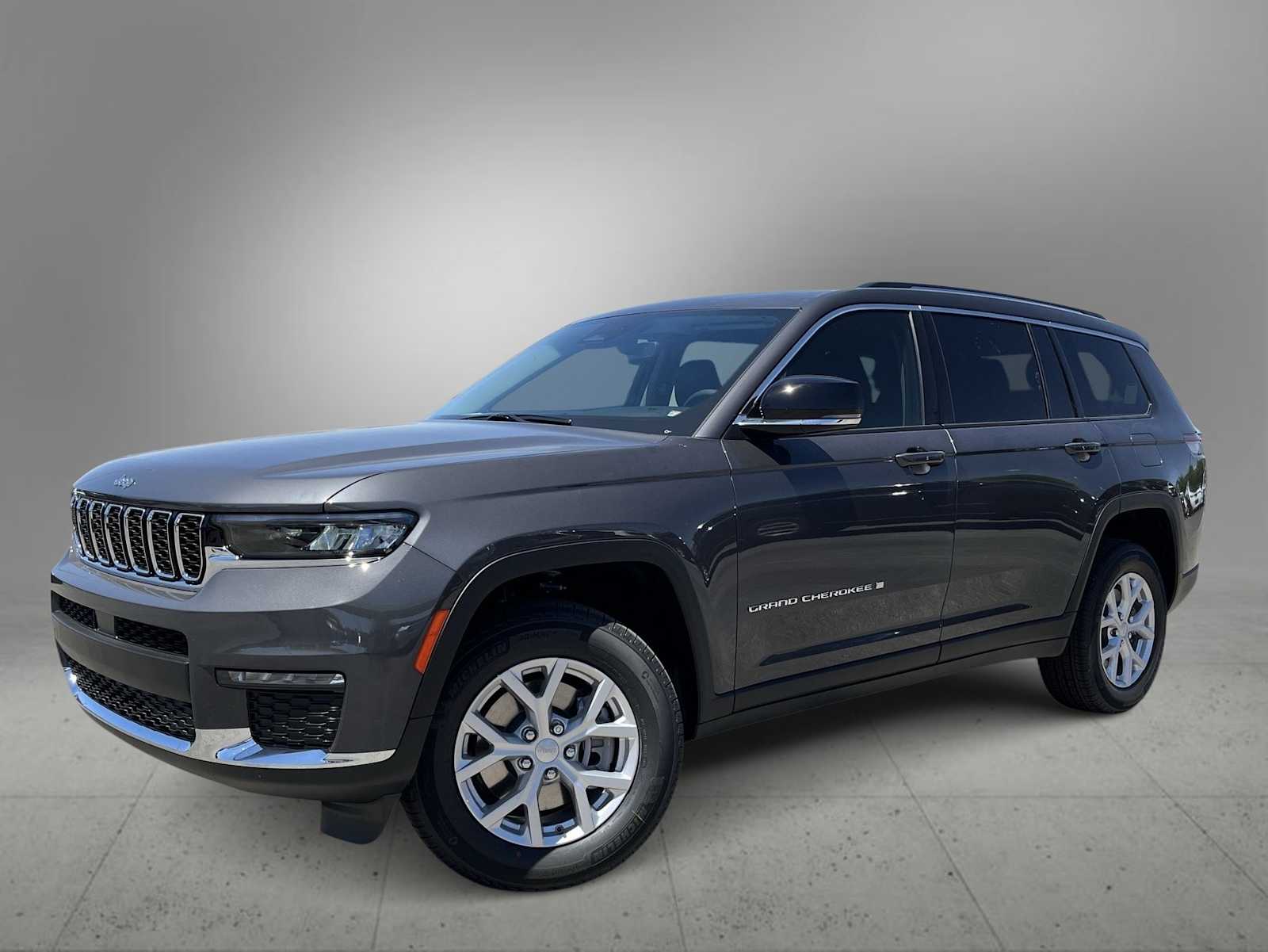 Thumbnail: 2023 Jeep Grand Cherokee L - 1