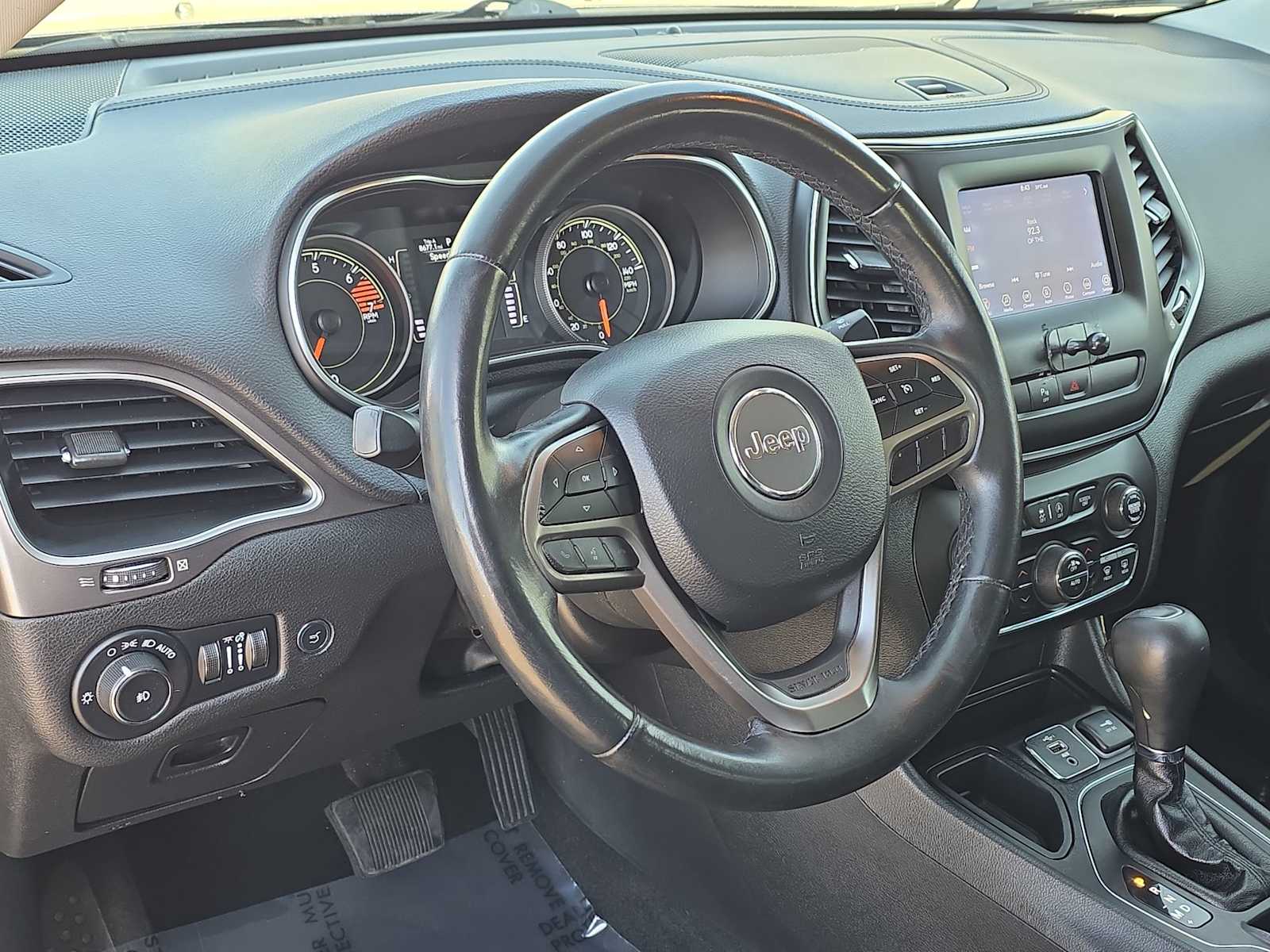 Thumbnail: 2019 Jeep Cherokee - 2