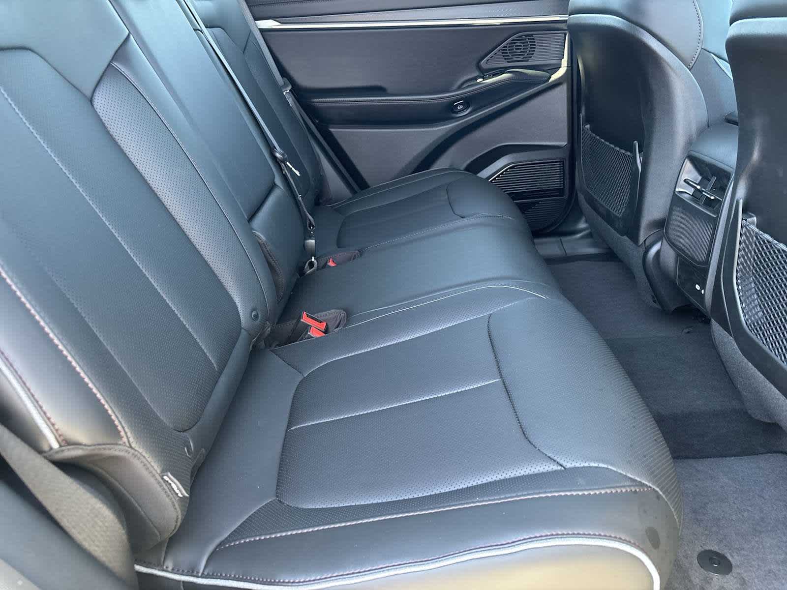 Thumbnail: 2025 Jeep Wagoneer S - 15