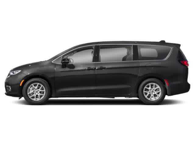 Thumbnail: 2026 Chrysler Pacifica - 3